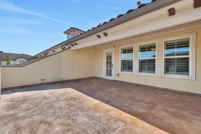 $380,000 | 12 Tassia Lane, Pasadena, TX 77058