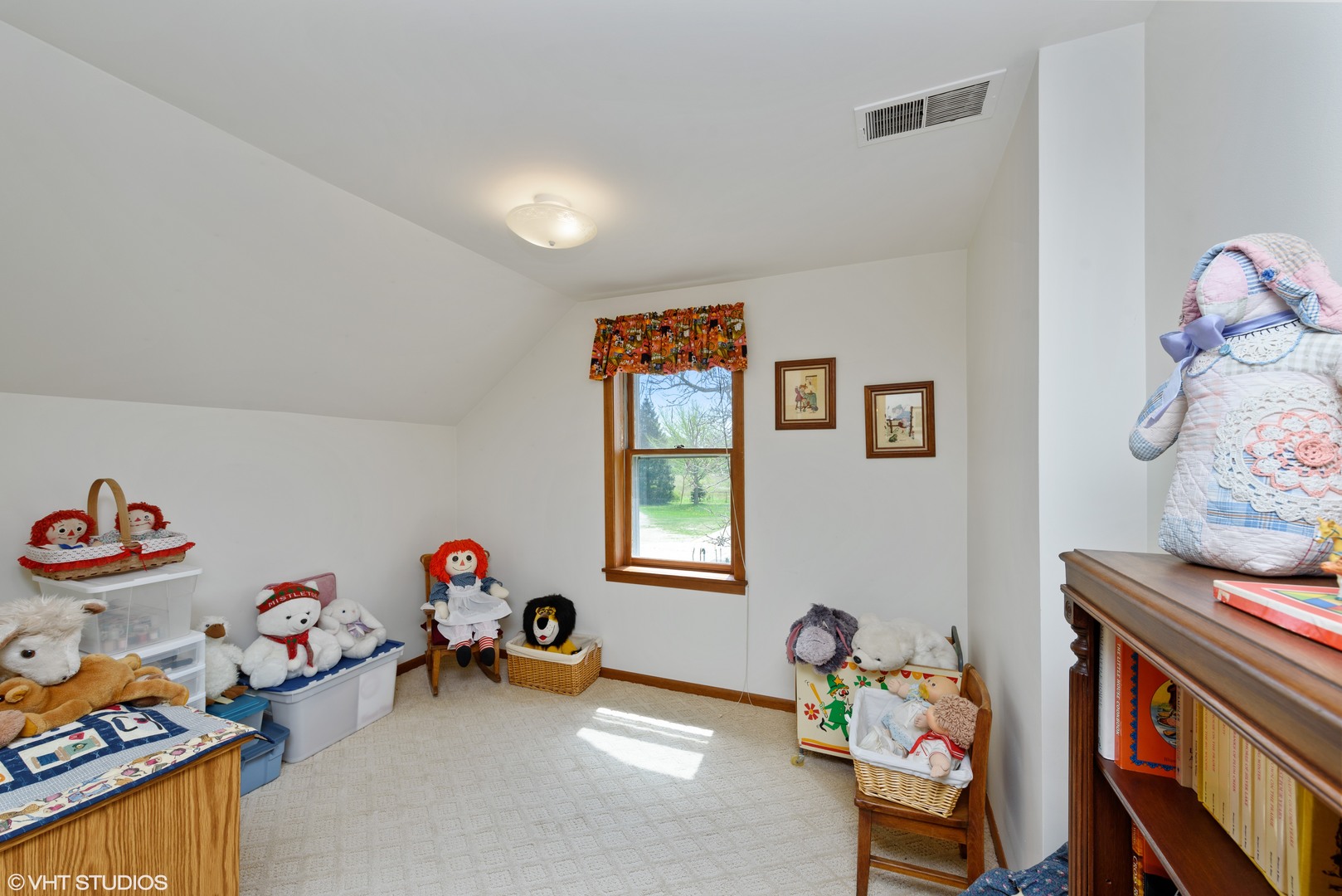 37W793 Binnie Road Dundee, IL 60118 - Photo 24 of 34 a bedroom with furniture and a window
