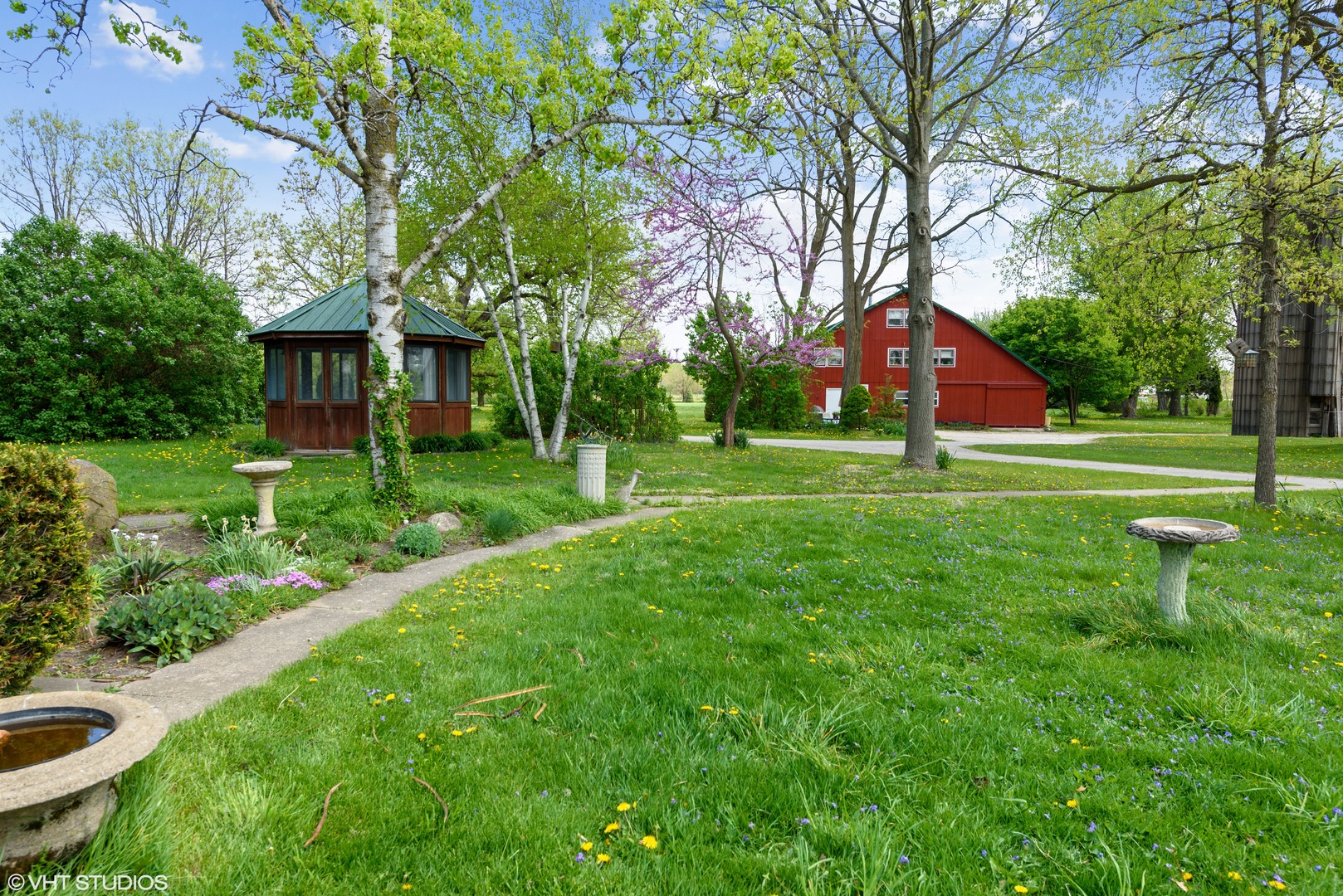 37W793 Binnie Road Dundee, IL 60118 - Photo 34 of 34 a view of a big yard with plants and large trees