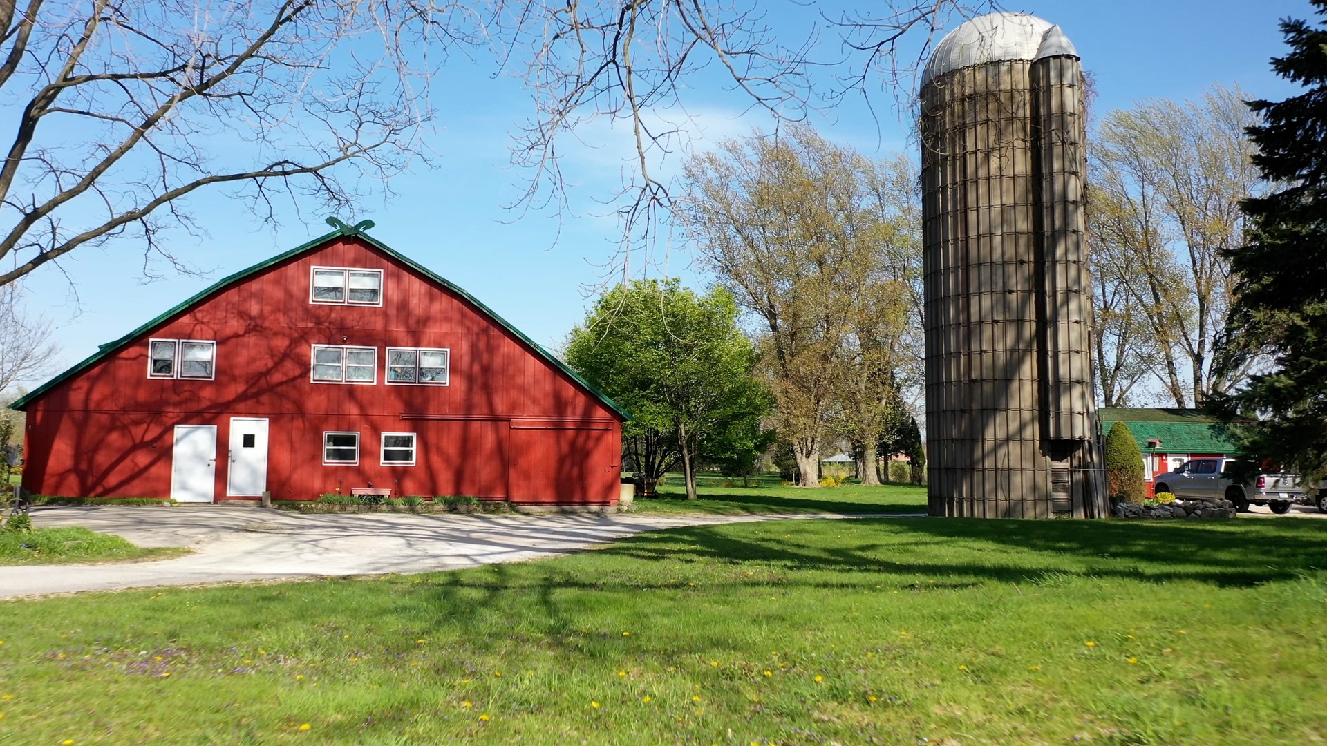 37W793 Binnie Road Dundee, IL 60118 - Photo 5 of 34 a view of outdoor space with garden