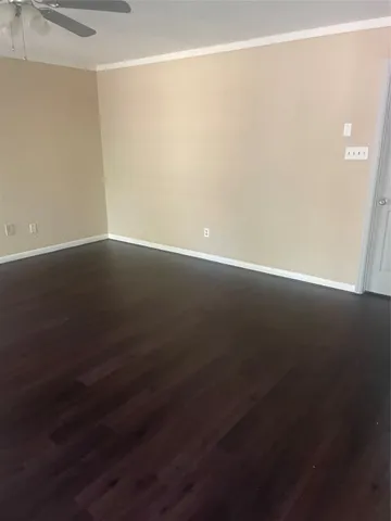 $2,500 | 43 North Pathfinders Circle, The Woodlands, TX 77381