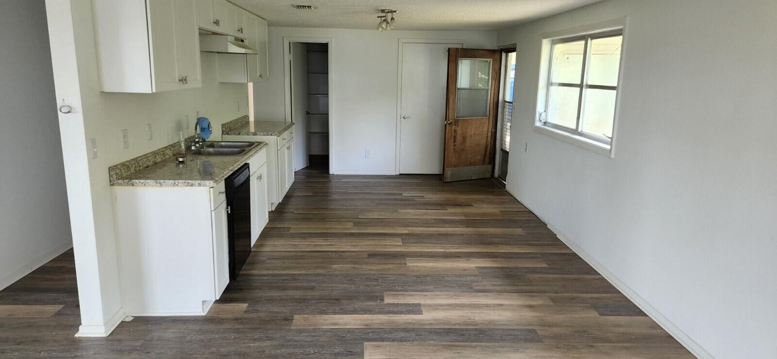 8117 Highpoint Road Panama City, FL 32404 - Photo 7 of 10 Gallery Image 7