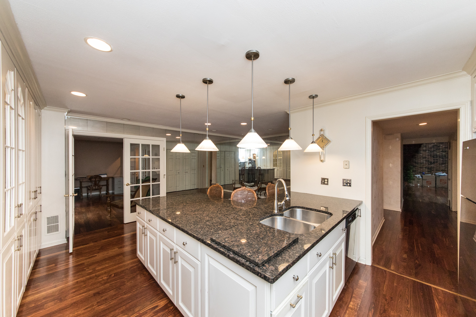 60 Boardwalk Place Park Ridge, IL 60068 - Photo 12 of 27