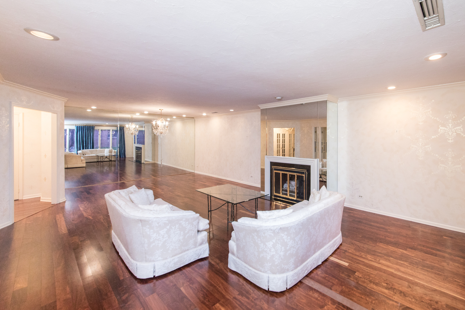 60 Boardwalk Place Park Ridge, IL 60068 - Photo 22 of 27