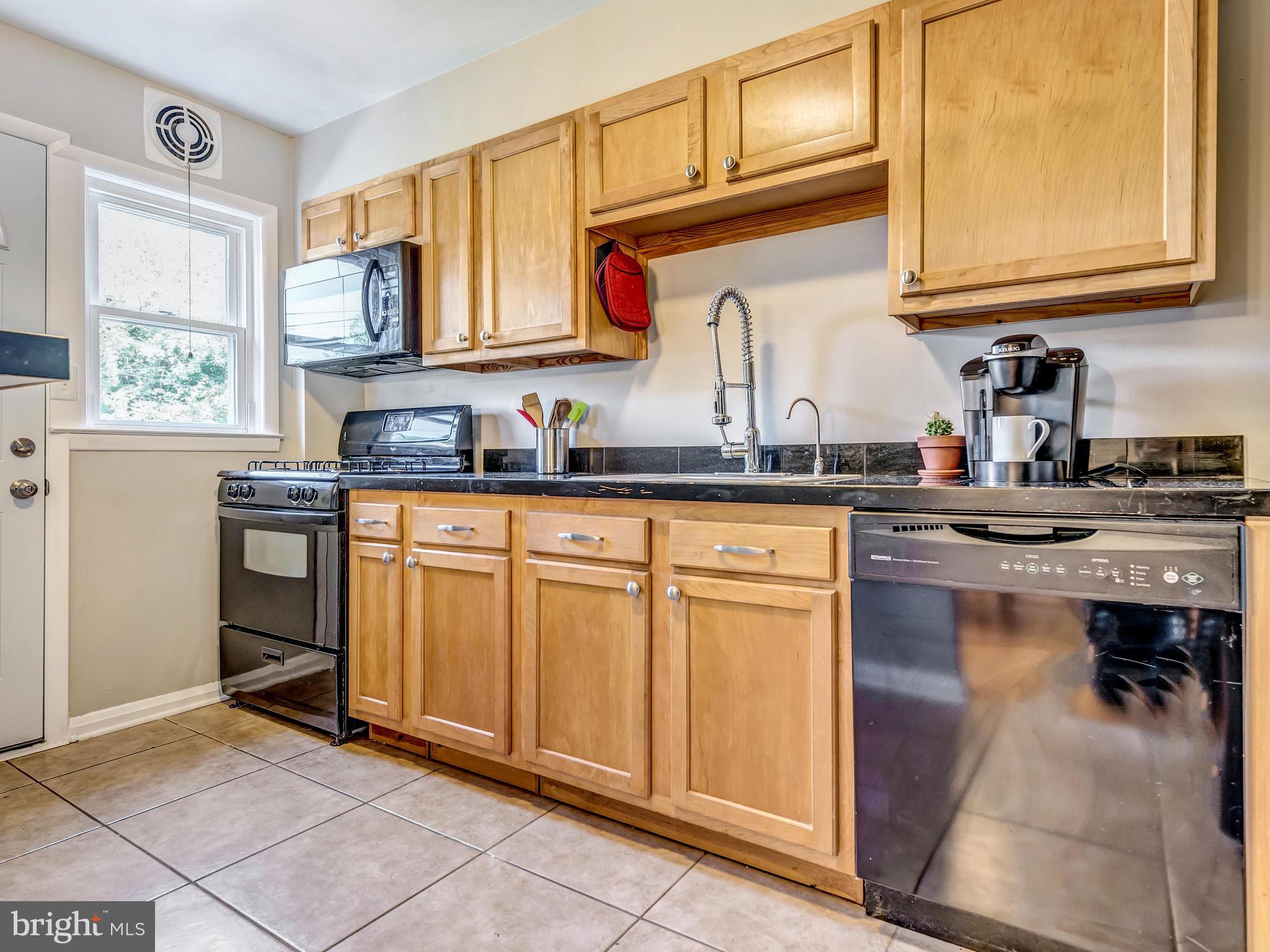 1702 Langford Road Baltimore, MD 21207 - Photo 9 of 20 Kitchen