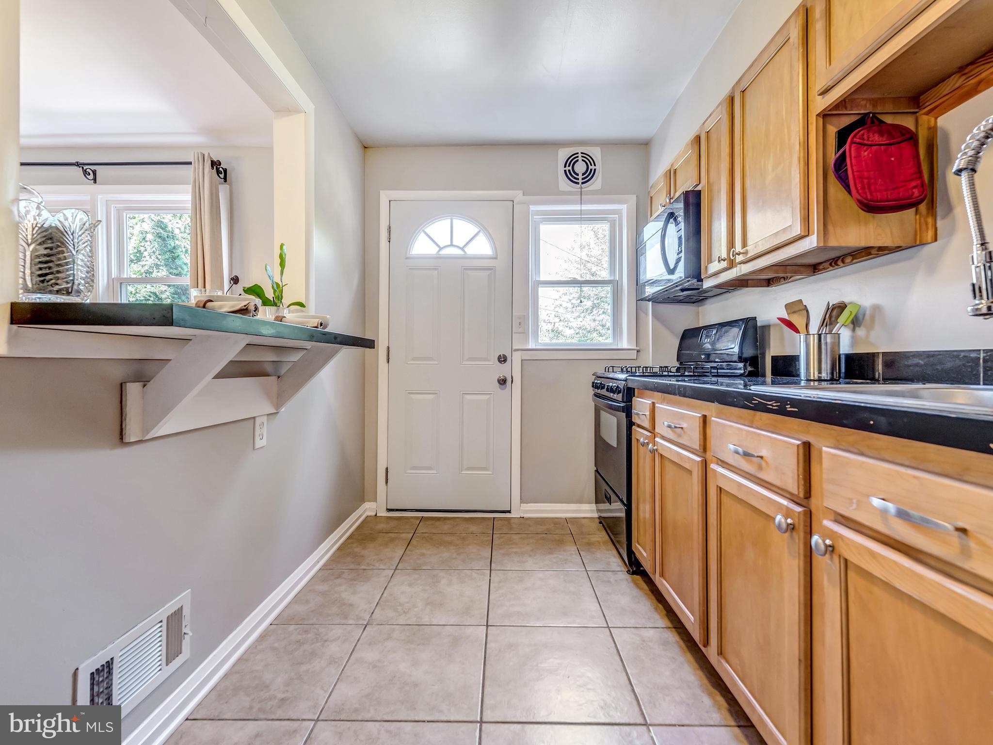 1702 Langford Road Baltimore, MD 21207 - Photo 10 of 20 Kitchen