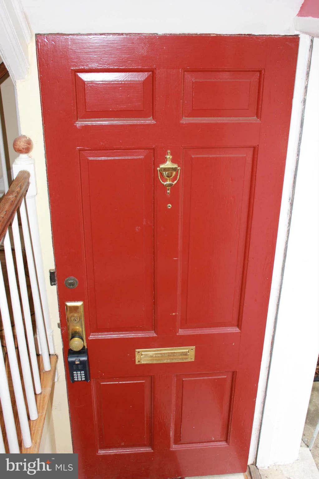 3216 Gunston Road Alexandria, VA 22302 - Photo 21 of 26 Exterior (General)