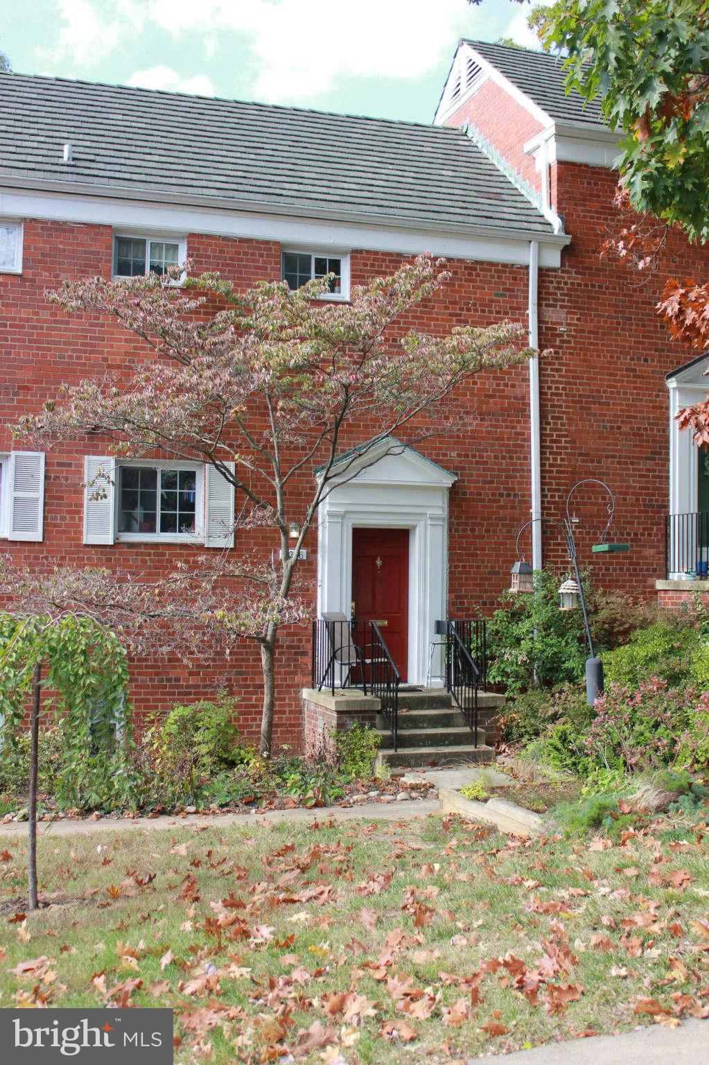 3216 Gunston Road Alexandria, VA 22302 - Photo 24 of 26 Exterior (General)