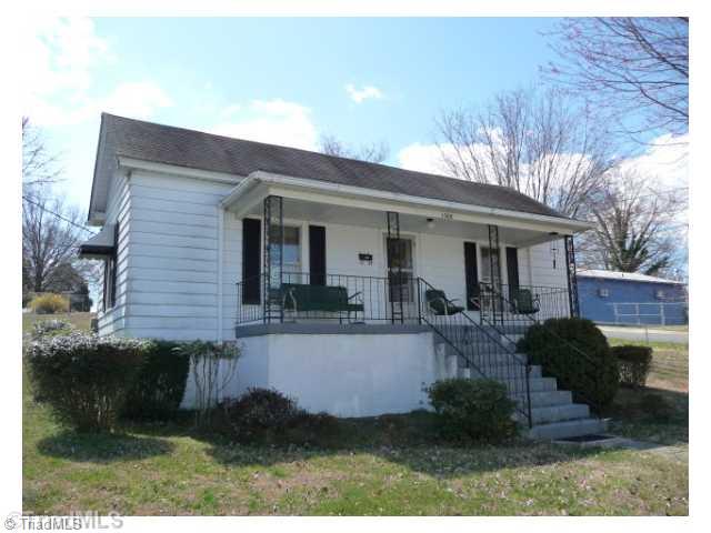 1300 Ridge Avenue Eden, NC 27288 - Photo 1 of 8 Exterior Front.