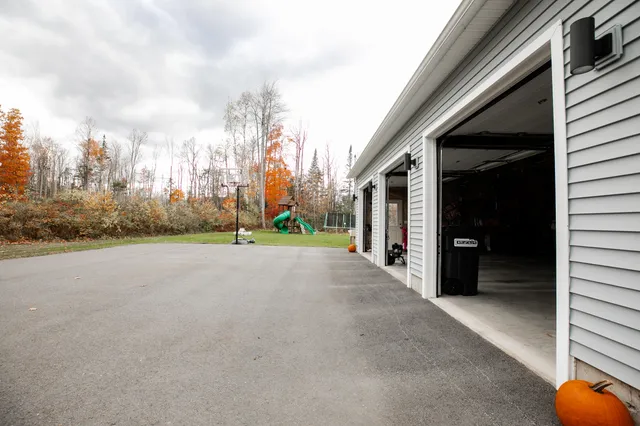 $509,000 | 310 Harvest Lane, Hermon, ME 04401