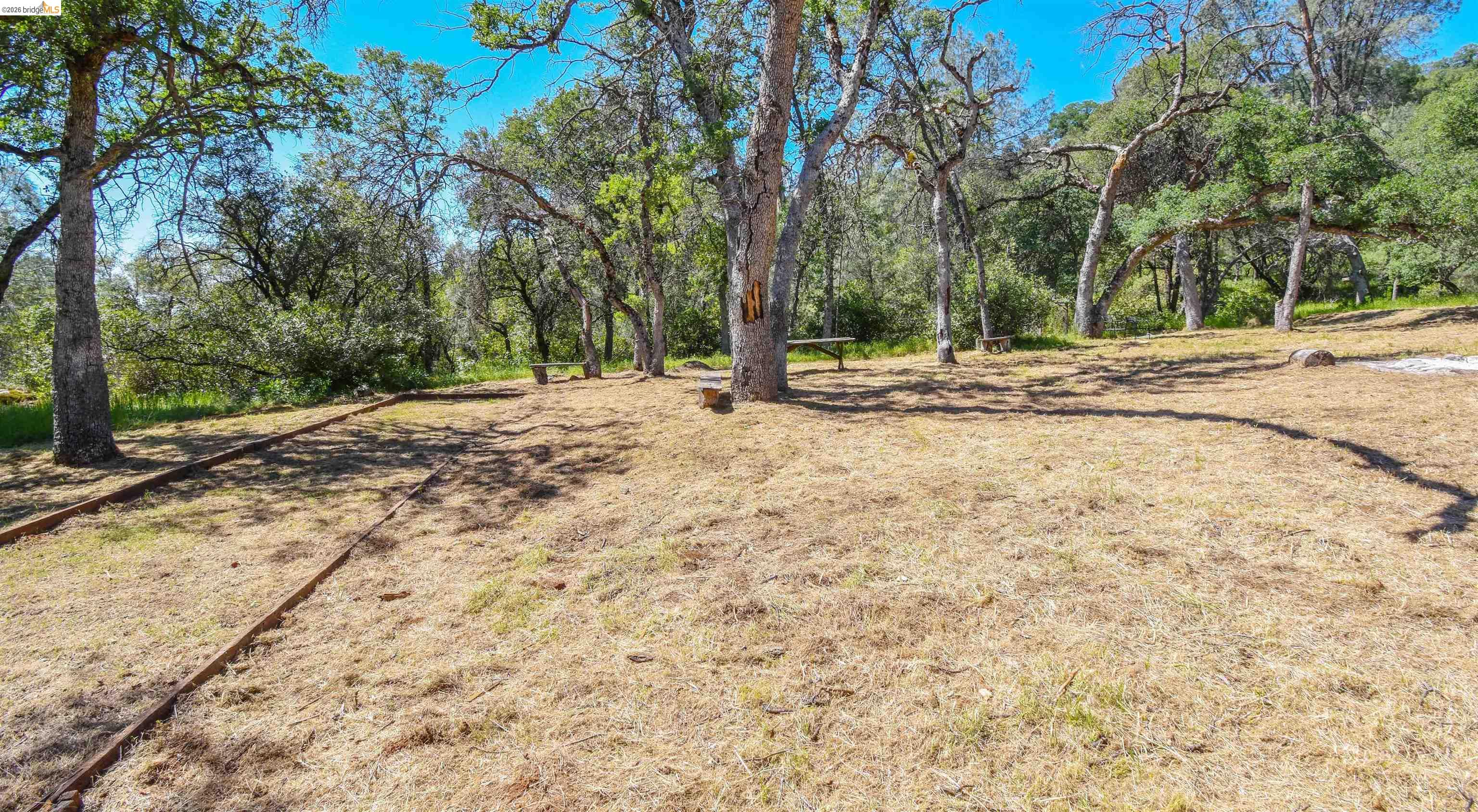 17270 Robin Ridge Road Sonora, CA 95370 - Photo 30 of 60 View of yard