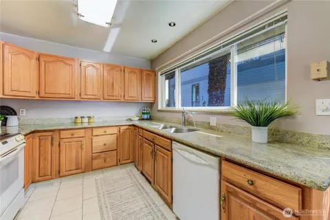 $1,399,950 | 610 27th Avenue East, Seattle, WA 98112