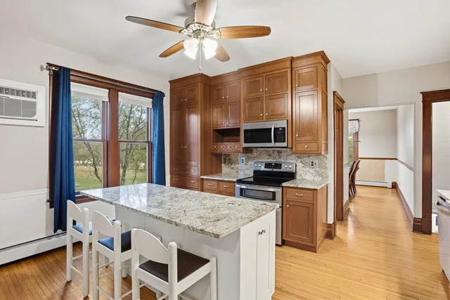 $579,900 | 19383 Babcock Avenue, Lester Prairie, MN 55354