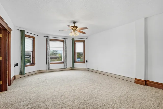 $579,900 | 19383 Babcock Avenue, Lester Prairie, MN 55354