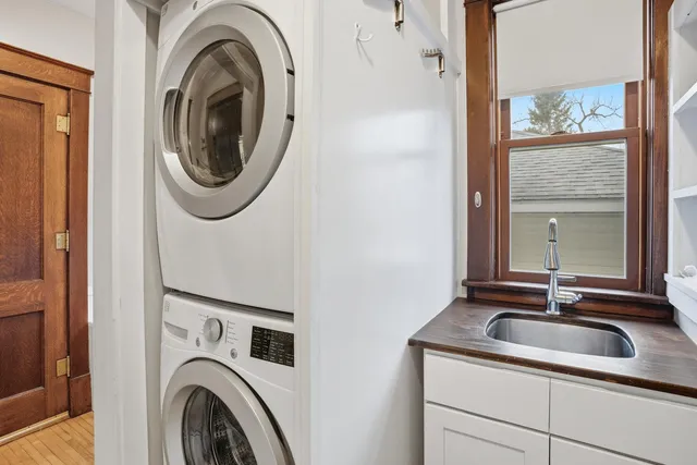 $579,900 | 19383 Babcock Avenue, Lester Prairie, MN 55354