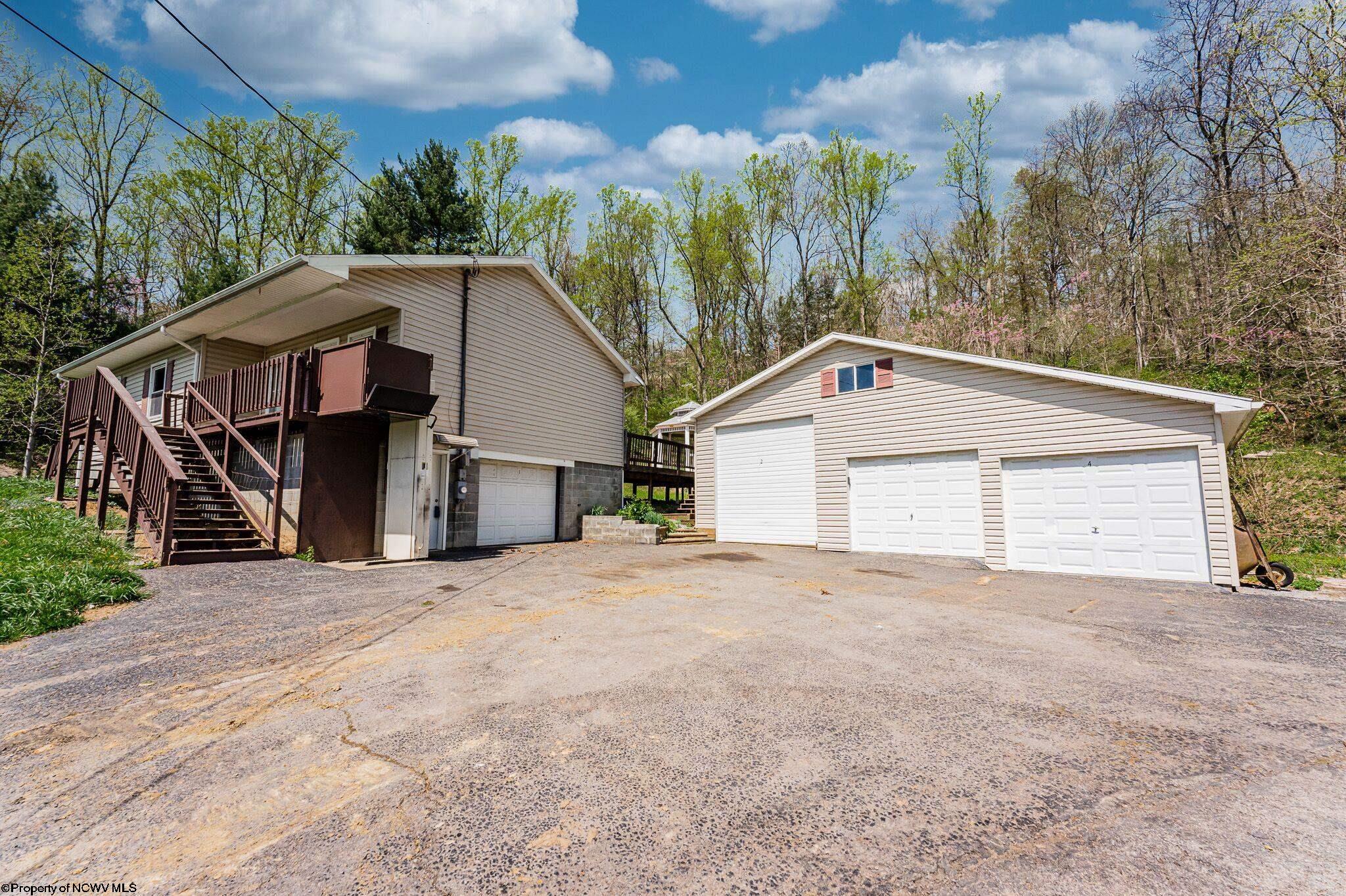 142 Clark Road Morgantown, WV 26508 - Photo 2 of 29 Gallery Image 2