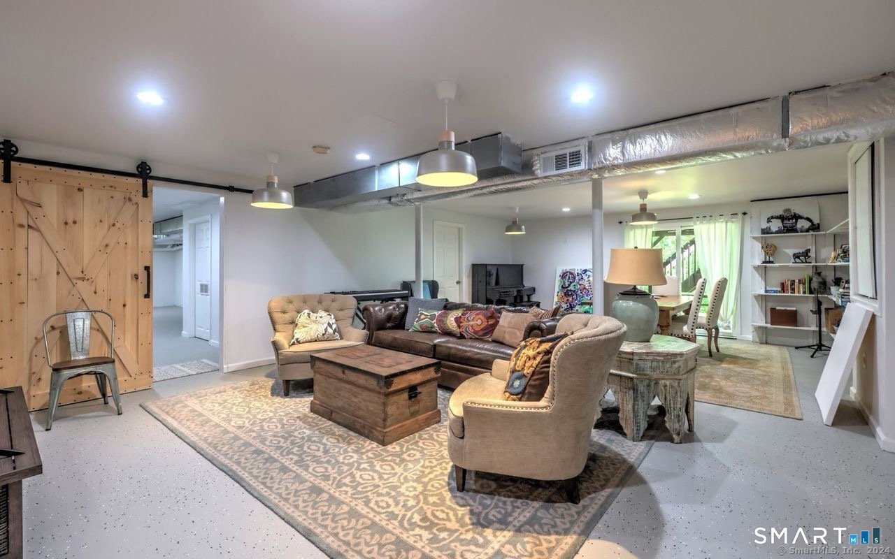 9 Canterbury Road, Unit 9 Hamden, CT 06514 - Photo 22 of 24 Gallery Image 22