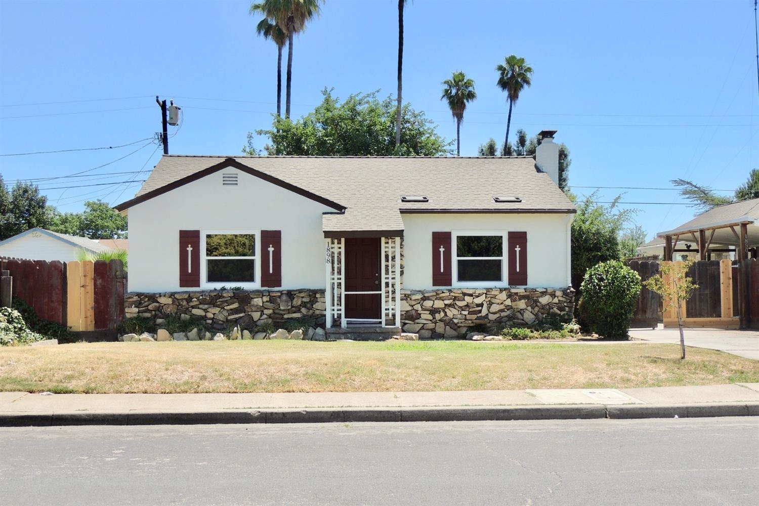 1898 Union Avenue Merced, CA 95340 - Photo 1 of 24 Gallery Image 1