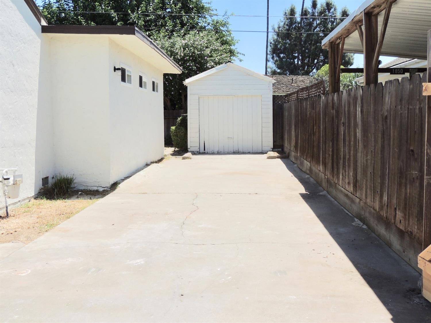 1898 Union Avenue Merced, CA 95340 - Photo 3 of 24 Gallery Image 3