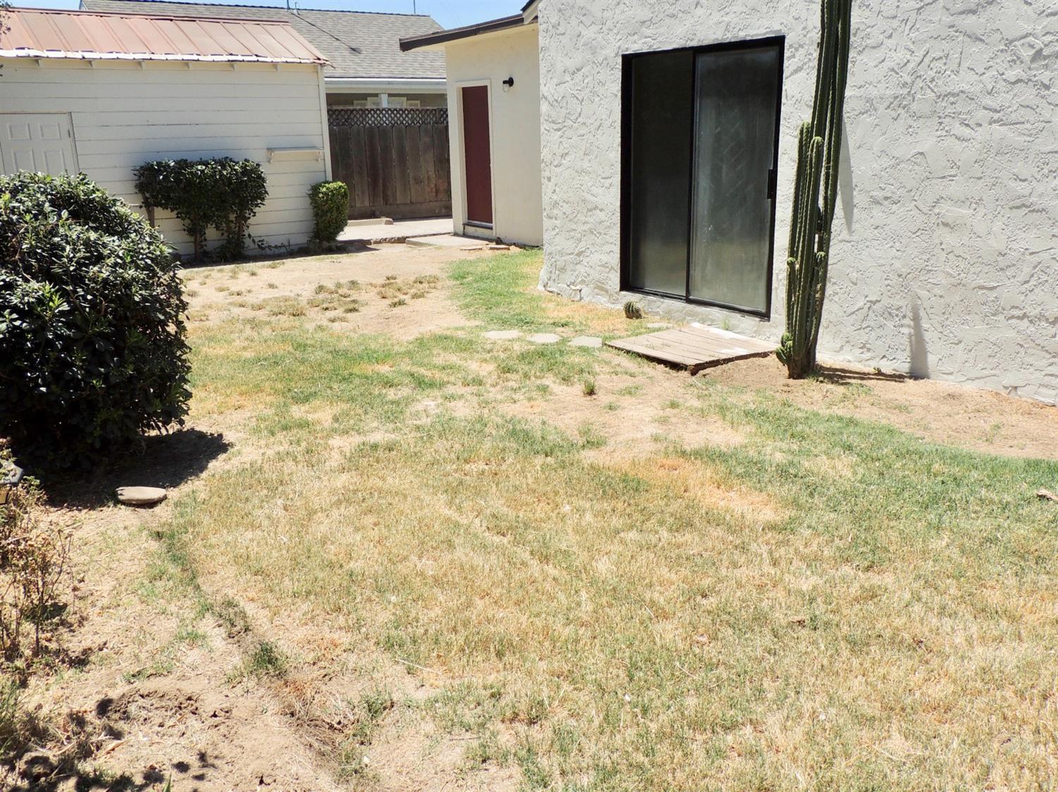 1898 Union Avenue Merced, CA 95340 - Photo 22 of 24 Gallery Image 22