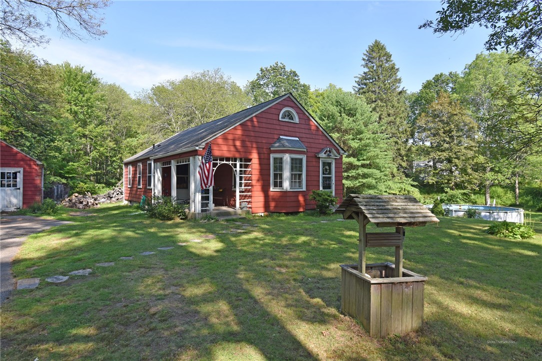 360 Westcott Road Scituate, RI 02857 - Photo 3 of 10