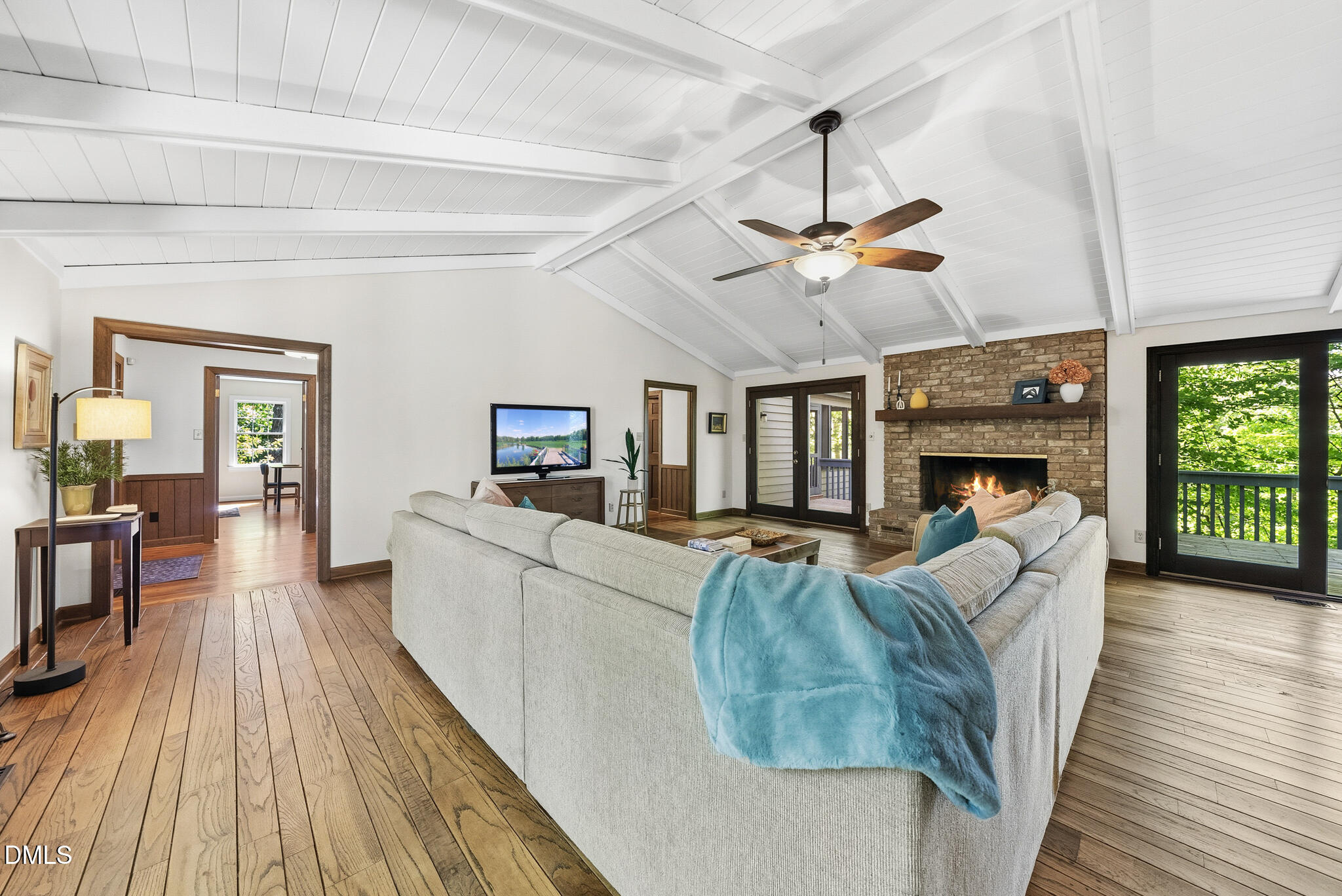 668 Windsor Road Chapel Hill, NC 27516 - Photo 12 of 32 LR-front