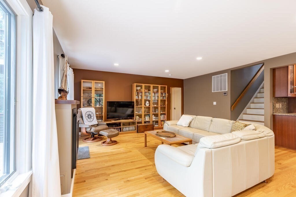 7 Leslie Road Ipswich, MA 01938 - Photo 8 of 33 Gallery Image 8