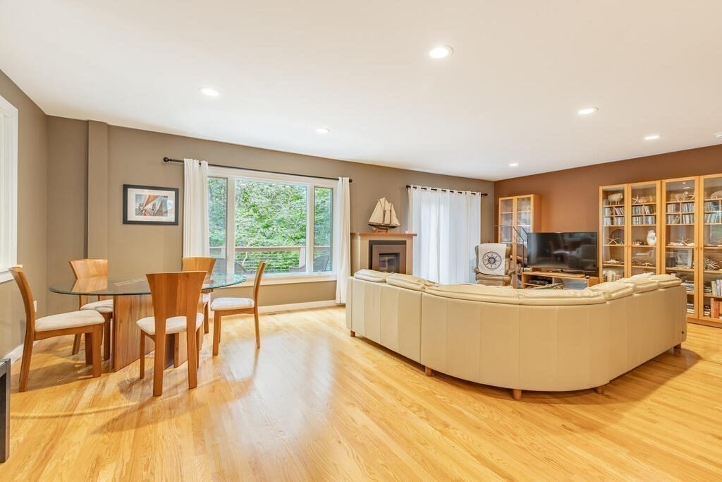 7 Leslie Road Ipswich, MA 01938 - Photo 9 of 33 Gallery Image 9