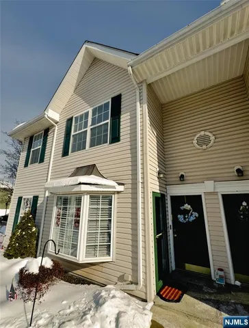 $445,000 | 34 Chanda Court, Unit D034, Clifton, NJ 07012
