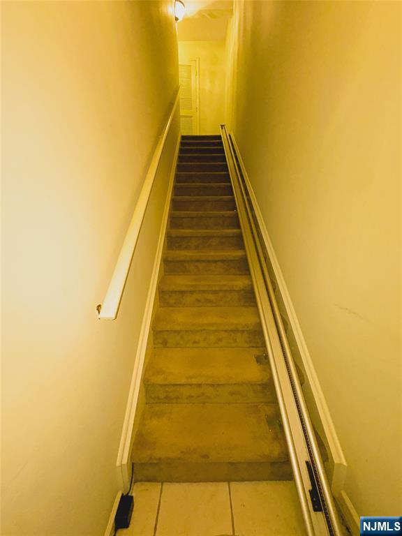 34 Chanda Court, Unit D034 Clifton, NJ 07012 - Photo 21 of 24 a view of balcony