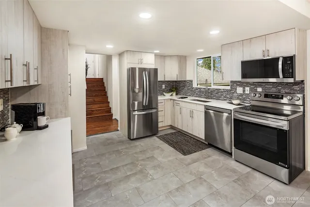 $1,275,000 | 9010 172nd Avenue Northeast, Redmond, WA 98052