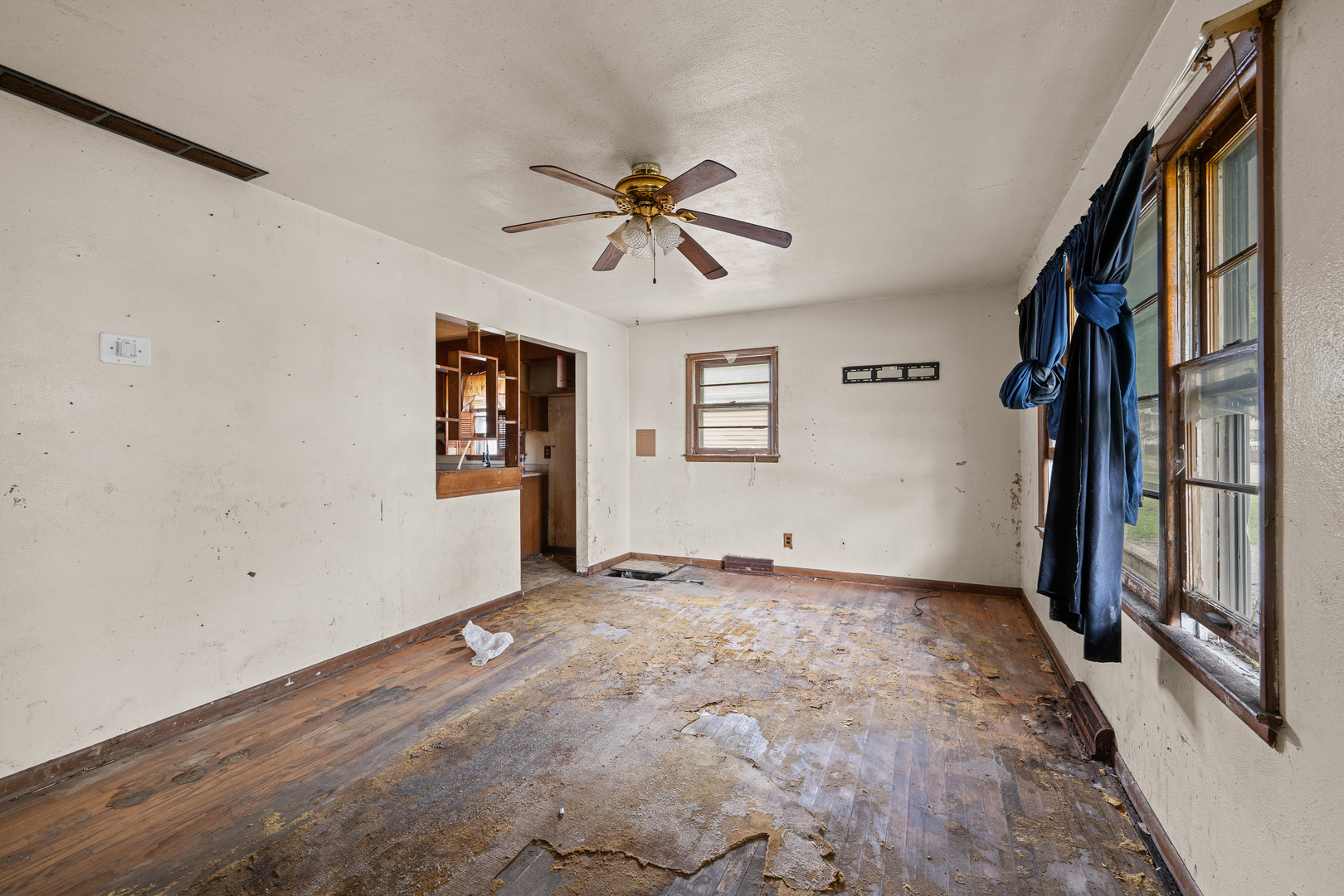 233 4th Street East Milan, IL 61264 - Photo 8 of 23