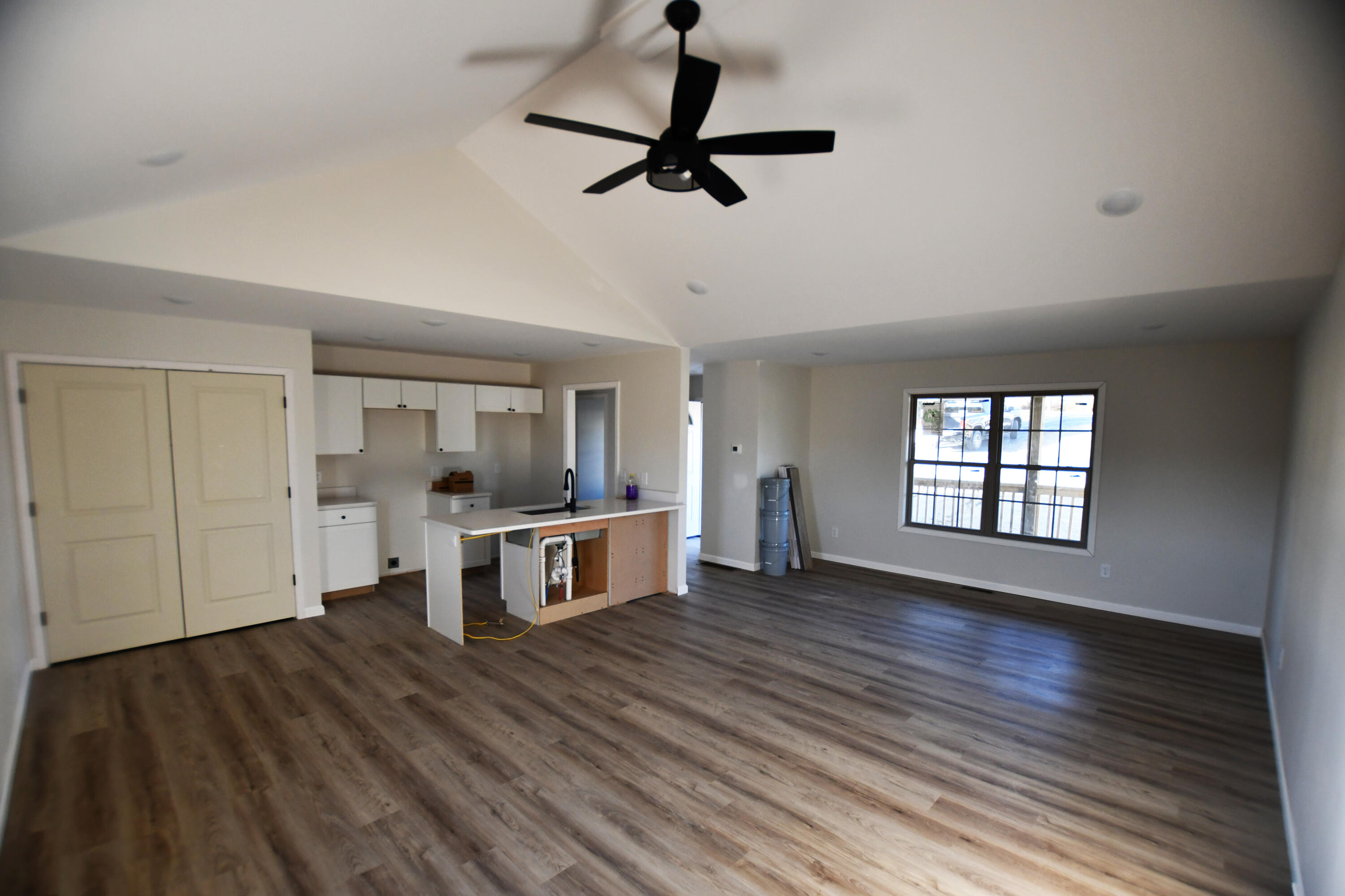 120 West Cedar Grove Road Irvine, KY 40336 - Photo 3 of 16 Main living room!
