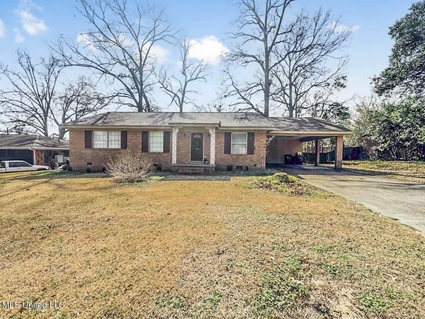 $245,000 | 4 Oakhurst Drive, Natchez, MS 39120