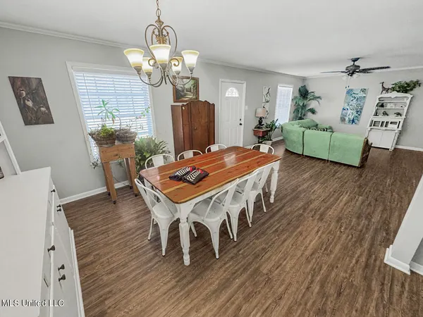 $245,000 | 4 Oakhurst Drive, Natchez, MS 39120