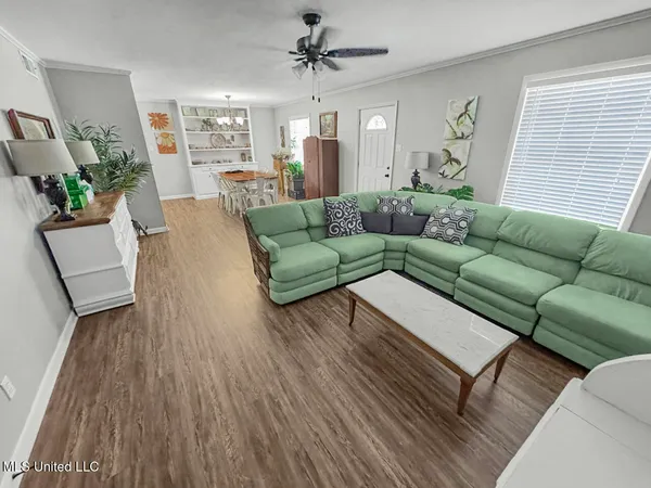 $245,000 | 4 Oakhurst Drive, Natchez, MS 39120