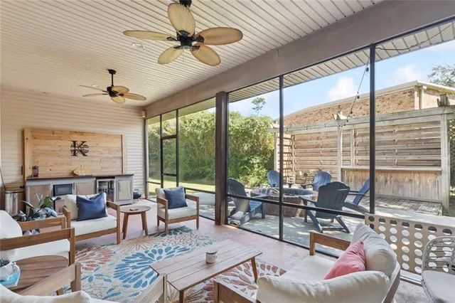 $560,000 | 142 Acadian Lane, Mandeville, LA 70471