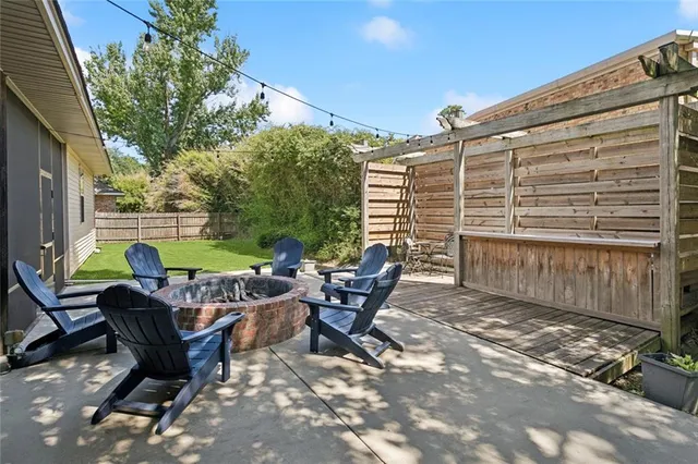 $560,000 | 142 Acadian Lane, Mandeville, LA 70471