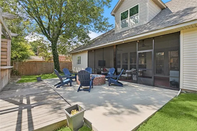 $560,000 | 142 Acadian Lane, Mandeville, LA 70471