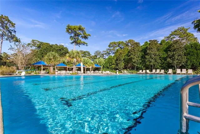 $560,000 | 142 Acadian Lane, Mandeville, LA 70471