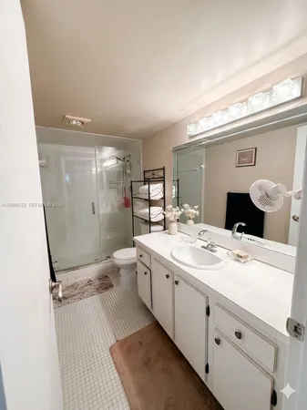 $2,050 | 5550 Northwest 44th Street, Unit 418B, Lauderhill, FL 33319