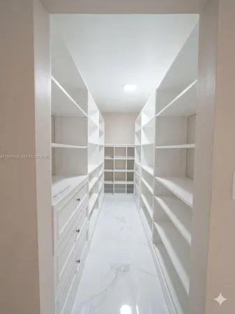 $2,050 | 5550 Northwest 44th Street, Unit 418B, Lauderhill, FL 33319