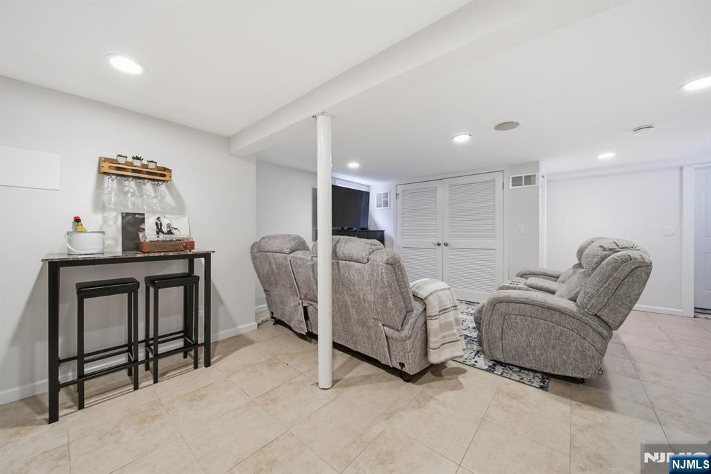 50 2nd Street Park Ridge, NJ 07656 - Photo 18 of 29