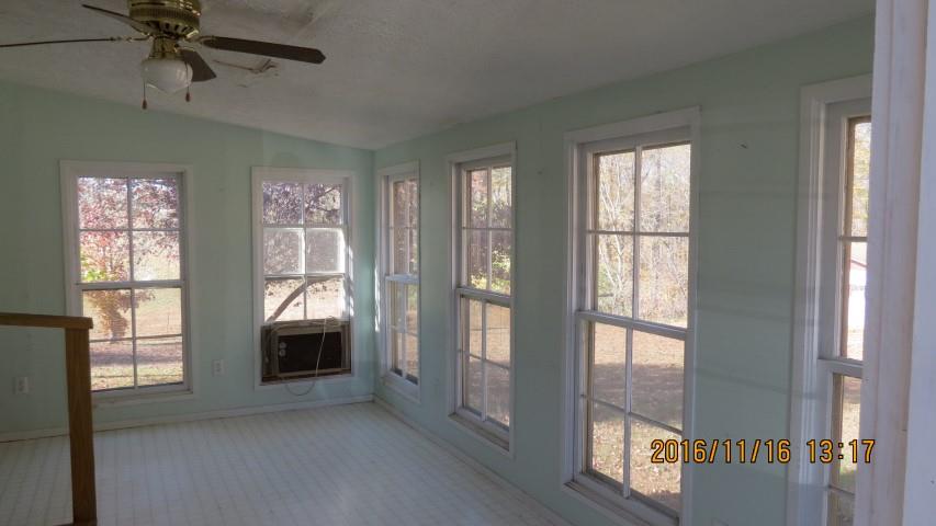 407 Hickman Creek Road Dover, TN 37058 - Photo 8 of 12 Gallery Image 8