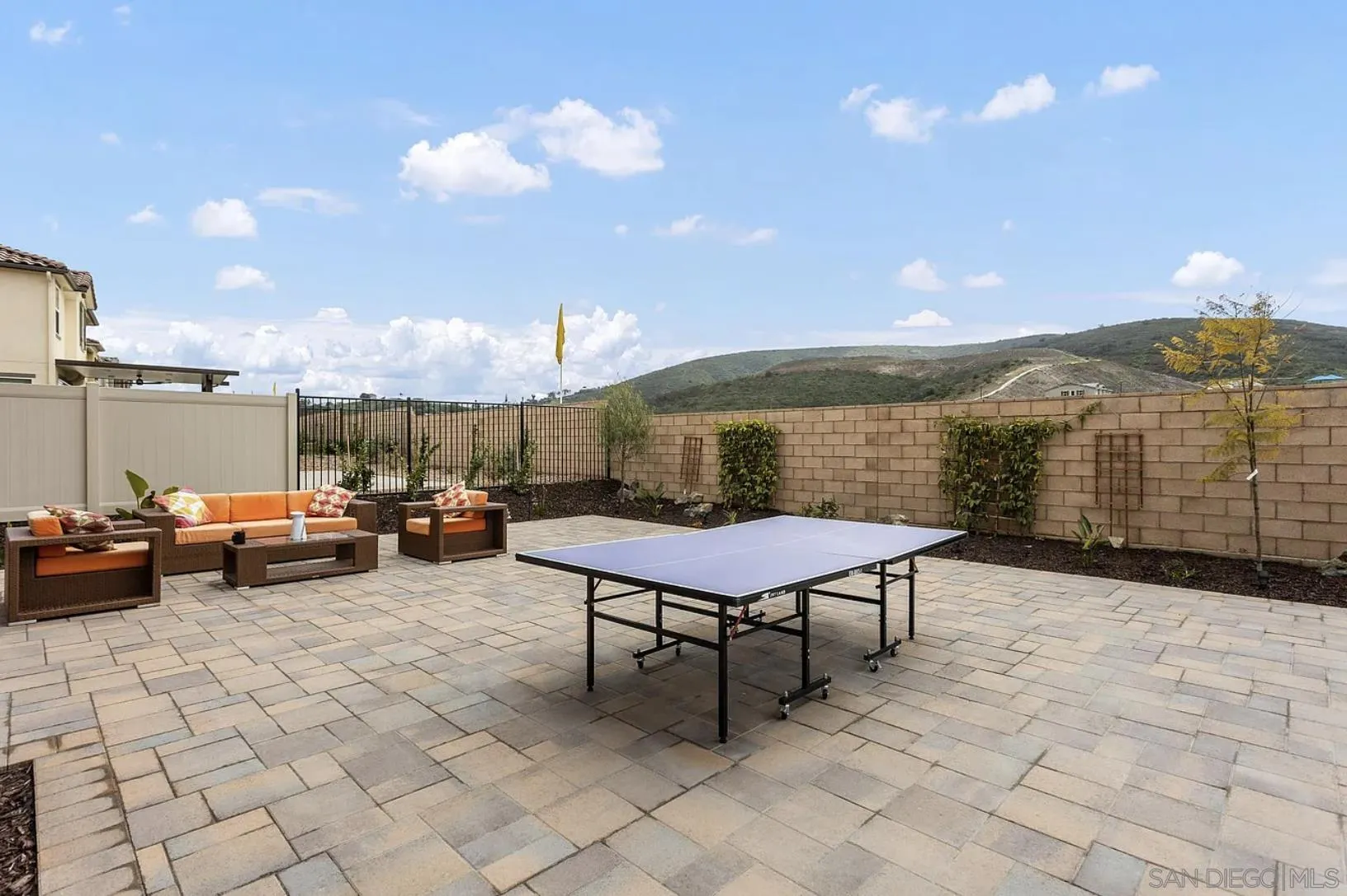 1013 Crestline Road San Marcos, CA 92069 - Photo 35 of 38