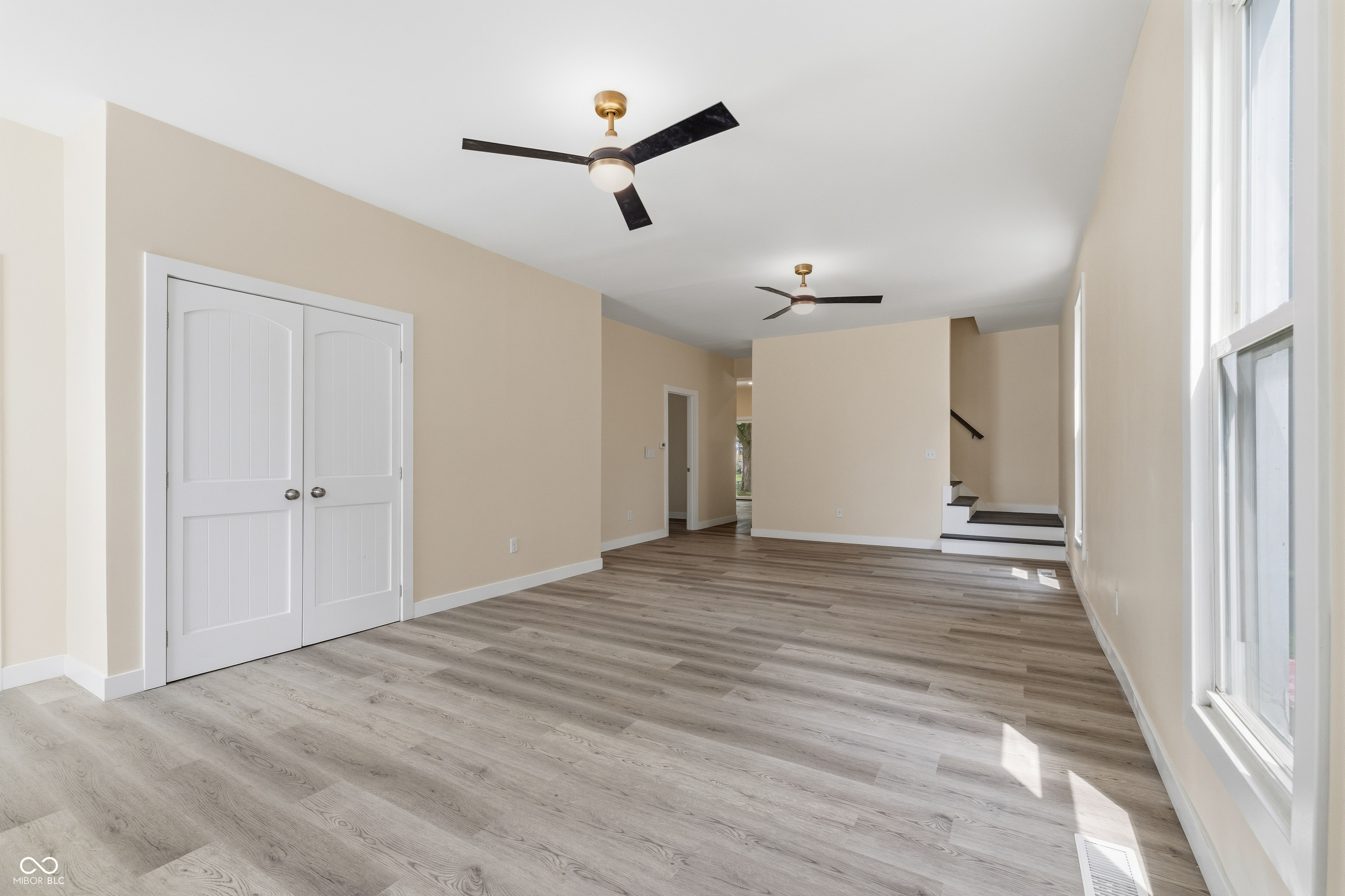 323 North Main Street Tipton, IN 46072 - Photo 4 of 52