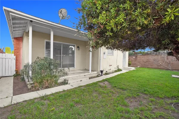 $4,000 | 13917 Wilkie Avenue, Gardena, CA 90249