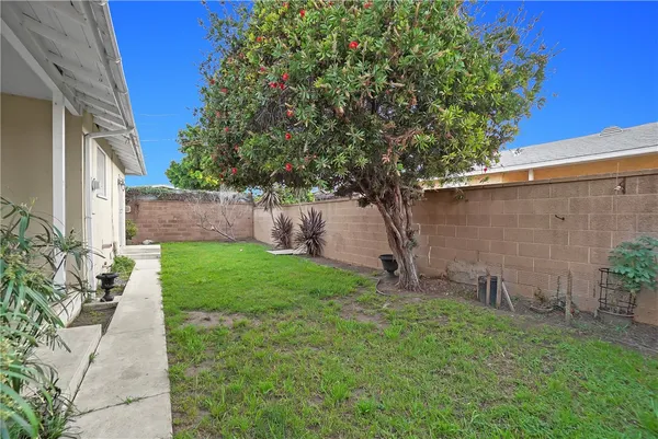 $4,000 | 13917 Wilkie Avenue, Gardena, CA 90249