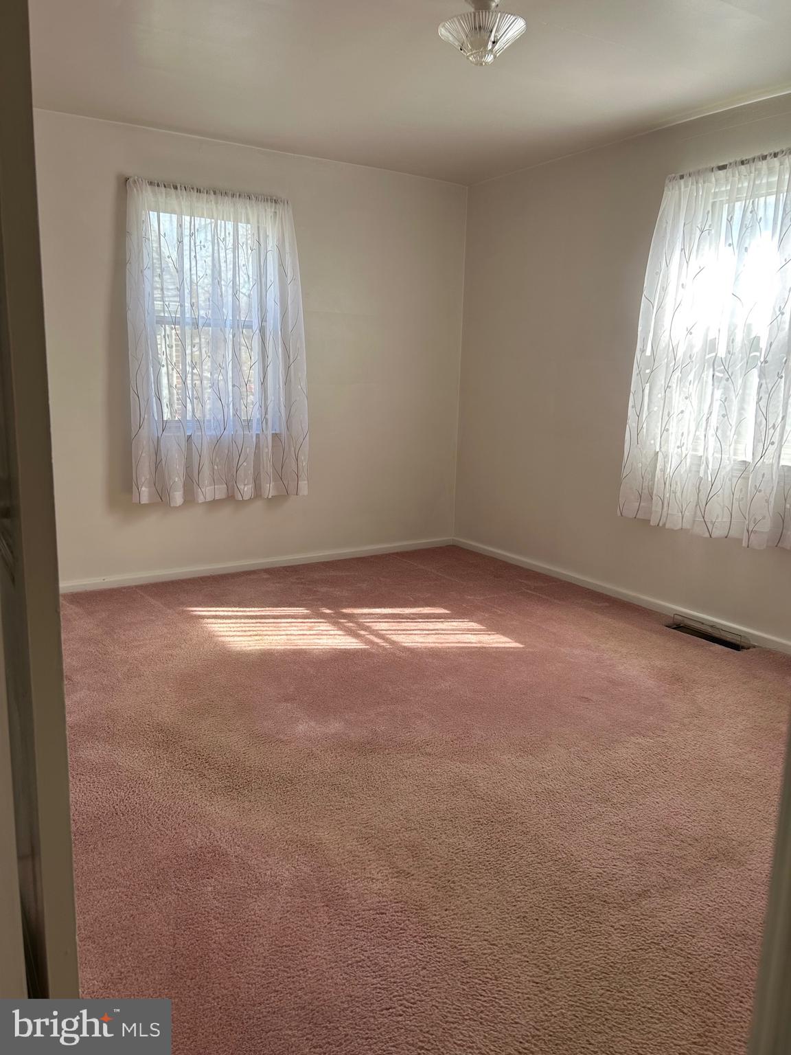 765 Noonan Road York, PA 17404 - Photo 11 of 22 Gallery Image 11