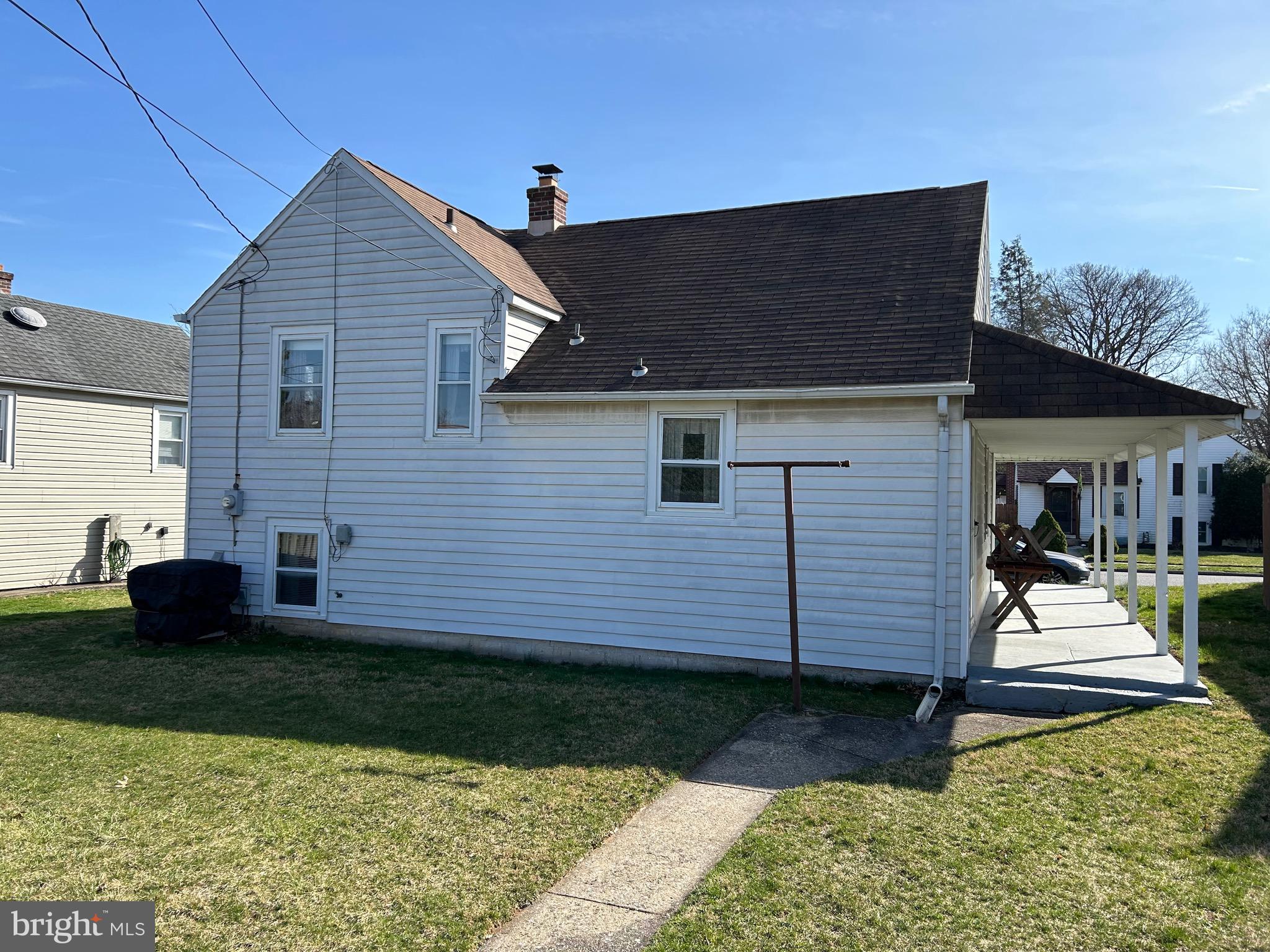 765 Noonan Road York, PA 17404 - Photo 3 of 22 Gallery Image 3